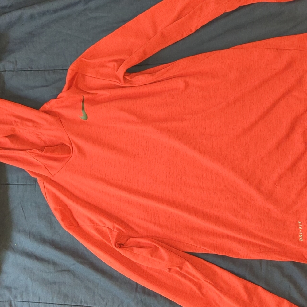 Nike hooded pullover